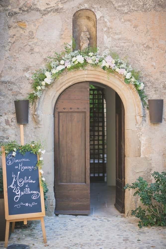 Décoration florale de mariage au Château Sainte-Roseline