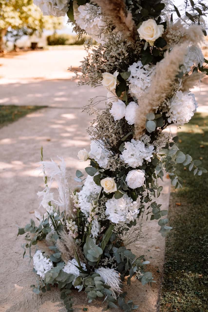 Décoration florale de mariage au Château Colbert