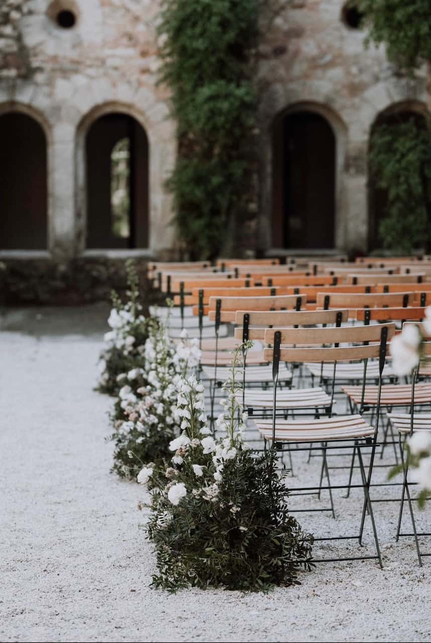 Décoration florale de mariage au Château Sainte-Roseline