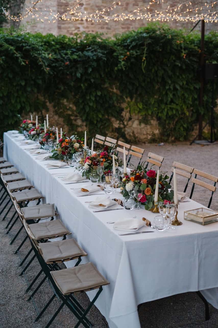 Décoration florale de mariage au Château Sainte-Roseline