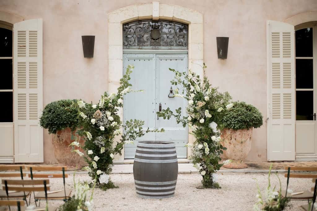 Décoration florale de mariage au Château Sainte-Roseline