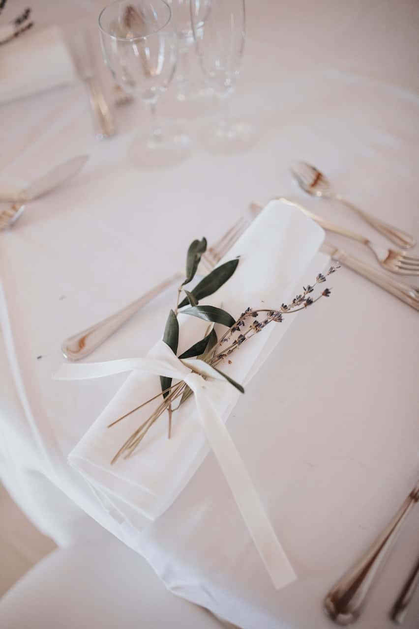 Décoration florale de mariage au Domaine de la Bouverie