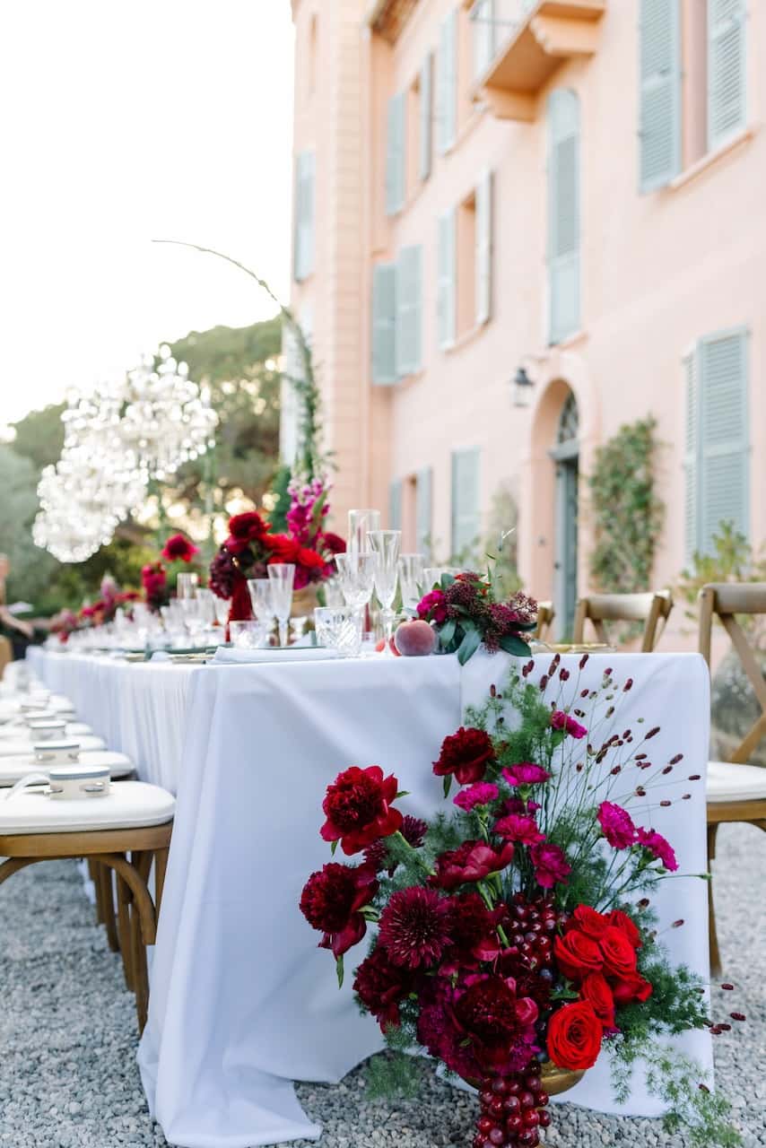 Décoration florale de mariage au Château de Vaucouleurs