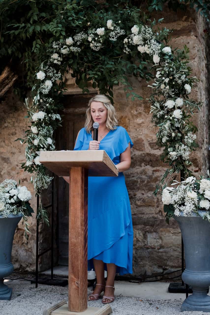 Décoration florale de mariage au Château Sainte-Roseline