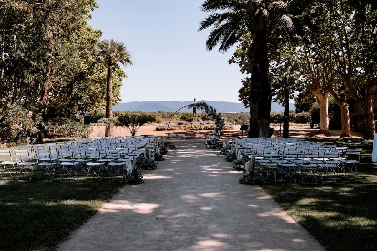 Décoration florale de mariage au Château Colbert