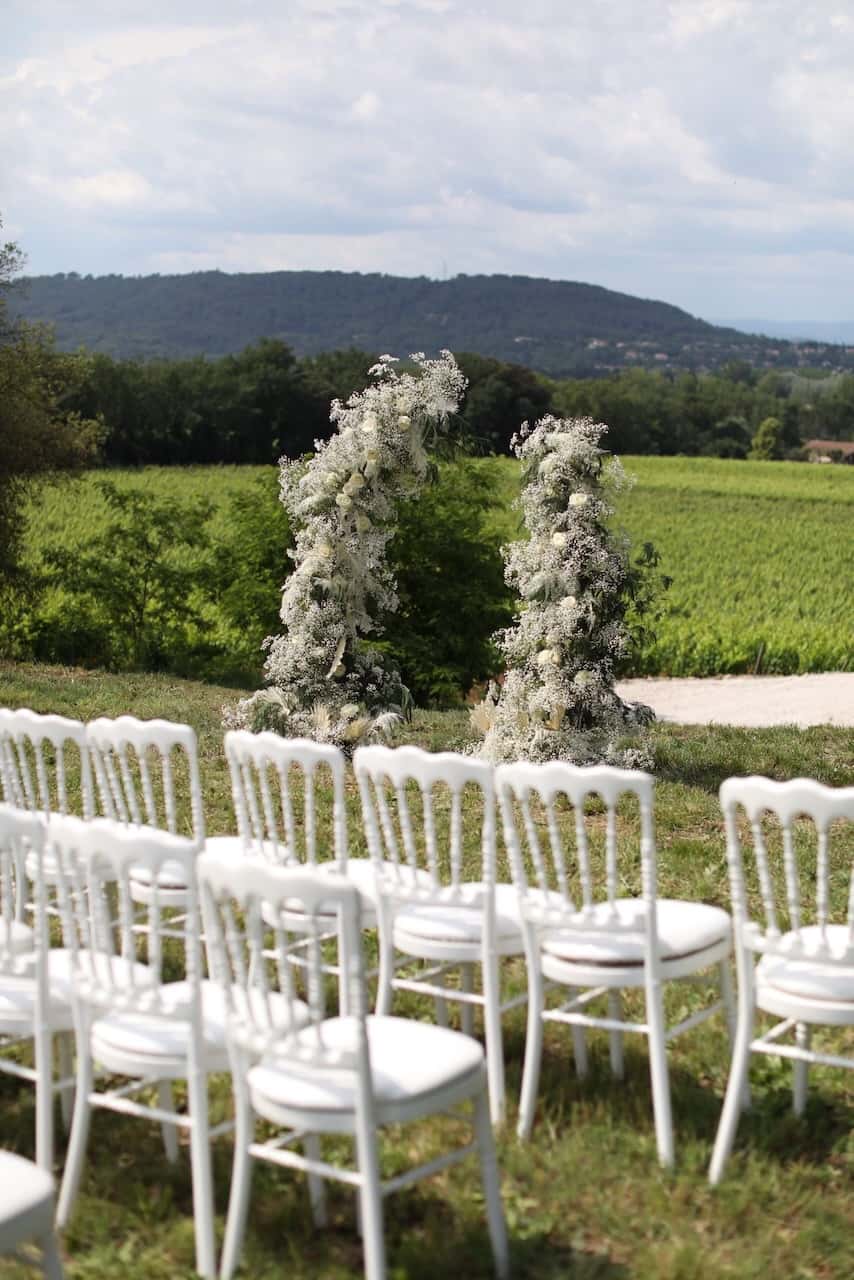 Décoration florale de mariage au Château Maime
