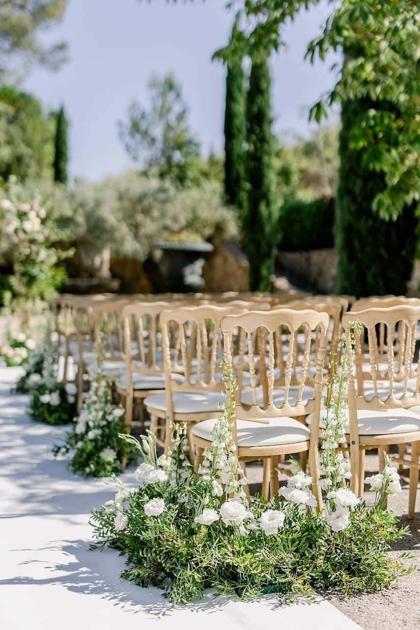 Décoration florale de mariage au Château La Font du Broc