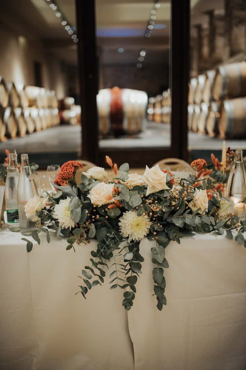 Décoration florale de mariage au Château Sainte-Roseline