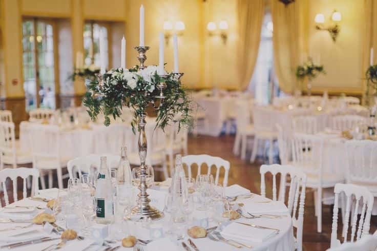Décoration florale de mariage au Château La Font du Broc