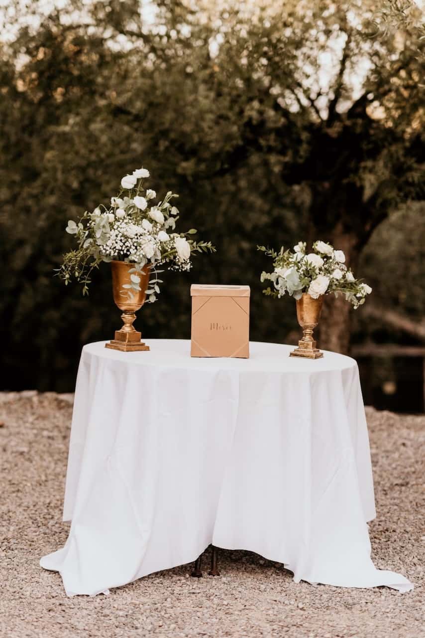 Décoration florale de mariage au Château Rasque