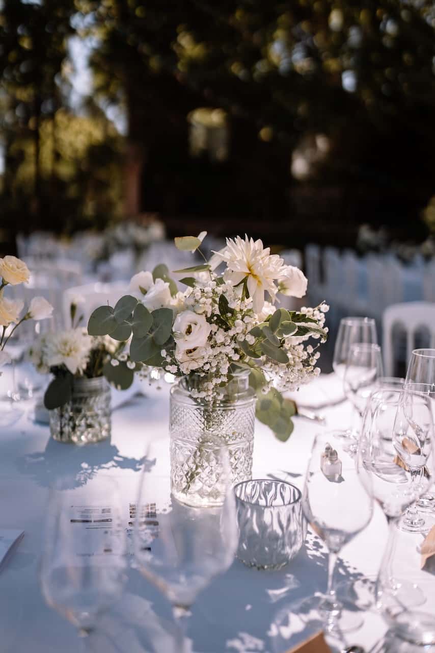 Décoration florale de mariage au Château Colbert