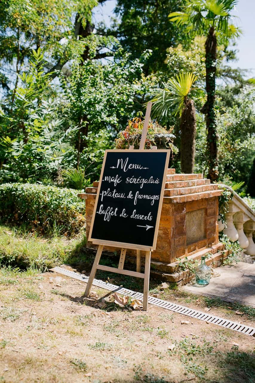 Décoration florale de mariage au Château du Rouët