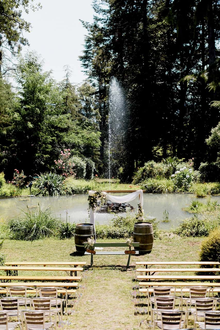 Décoration florale de mariage au Château du Rouët