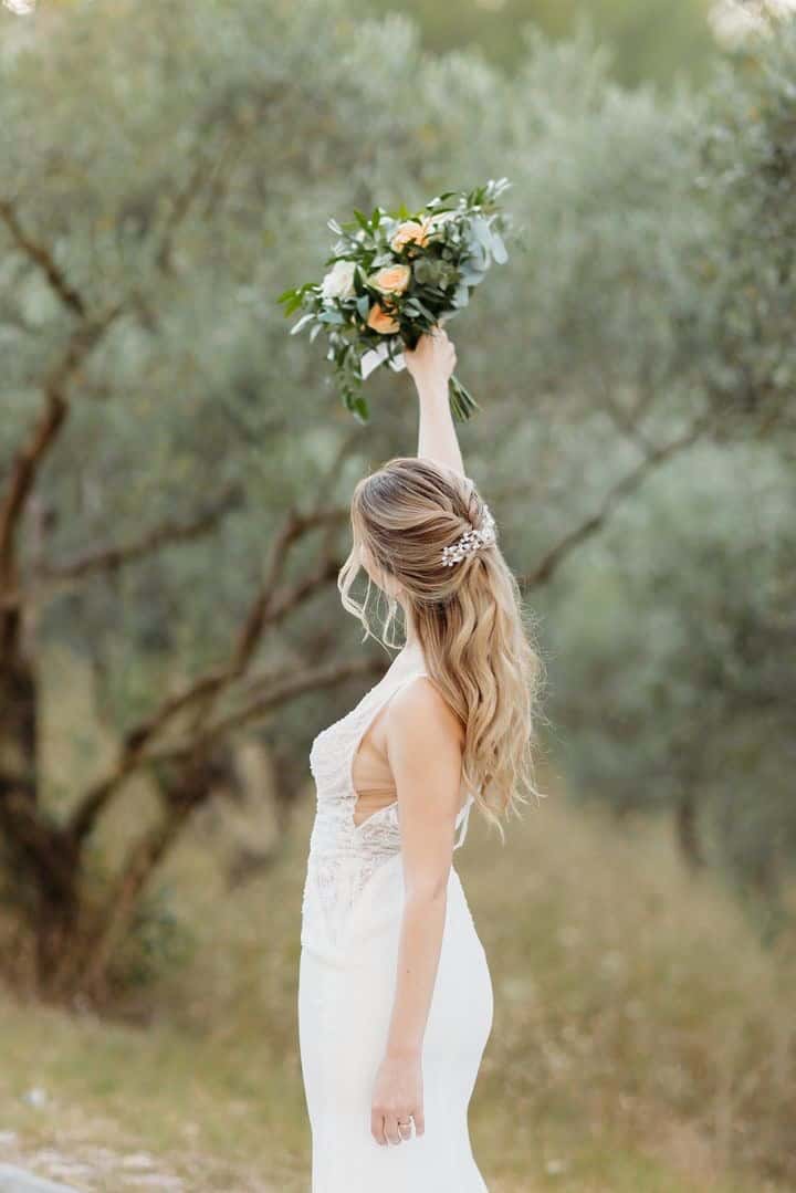 Décoration florale de mariage au Château La Font du Broc