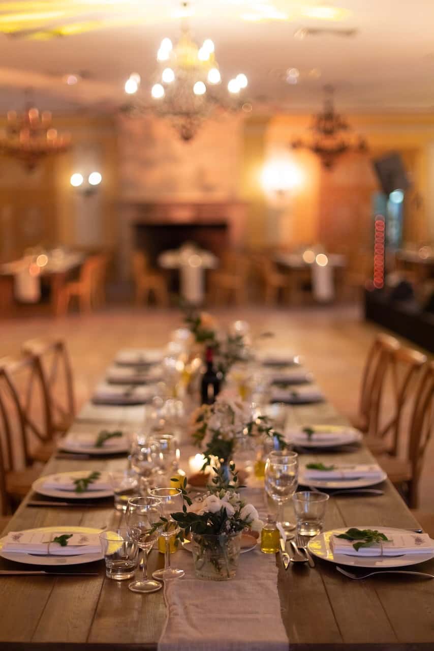 Décoration florale de mariage au Château La Font du Broc