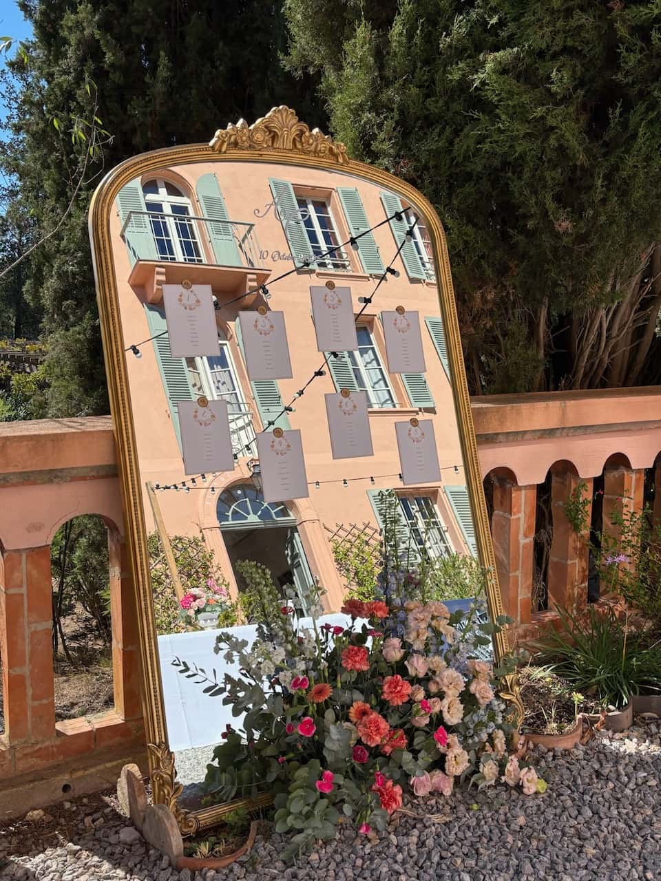 Décoration florale de mariage au Château de Vaucouleurs