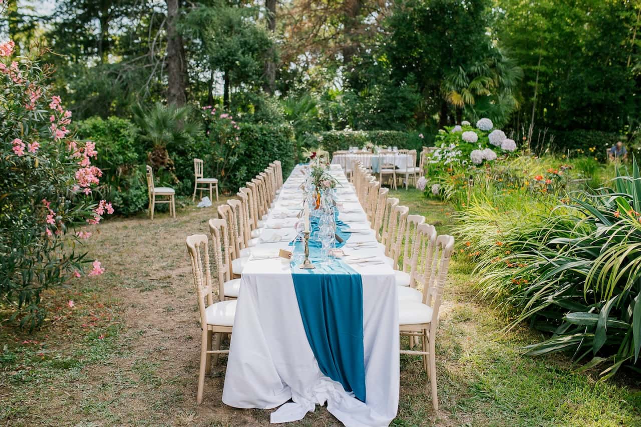 Décoration florale de mariage au Château du Rouët