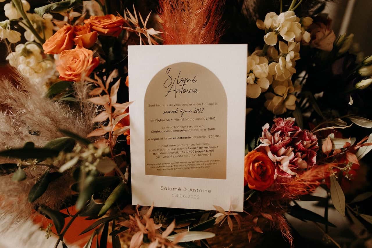 Décoration florale de mariage au Château des Demoiselles