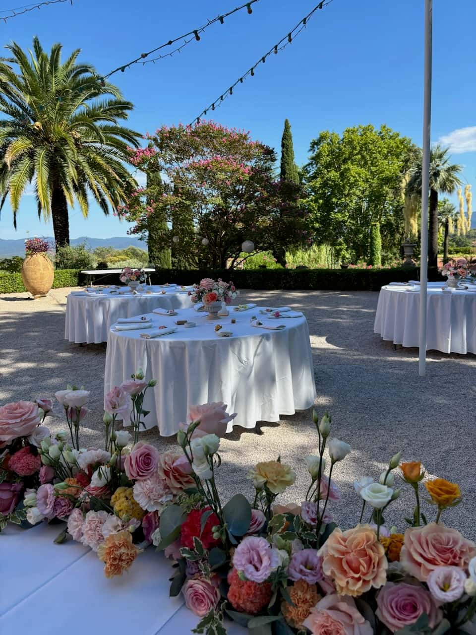 Décoration florale de mariage au Château Colbert